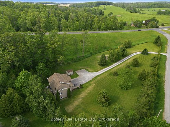 5th image of 228 Davis Rd