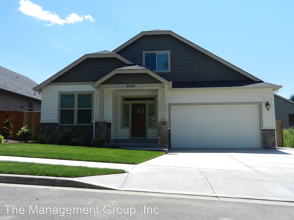 1st image of 2605 NE 51st St