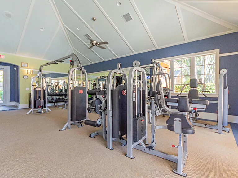 2576 Saint Lucia Cir — Photo 38