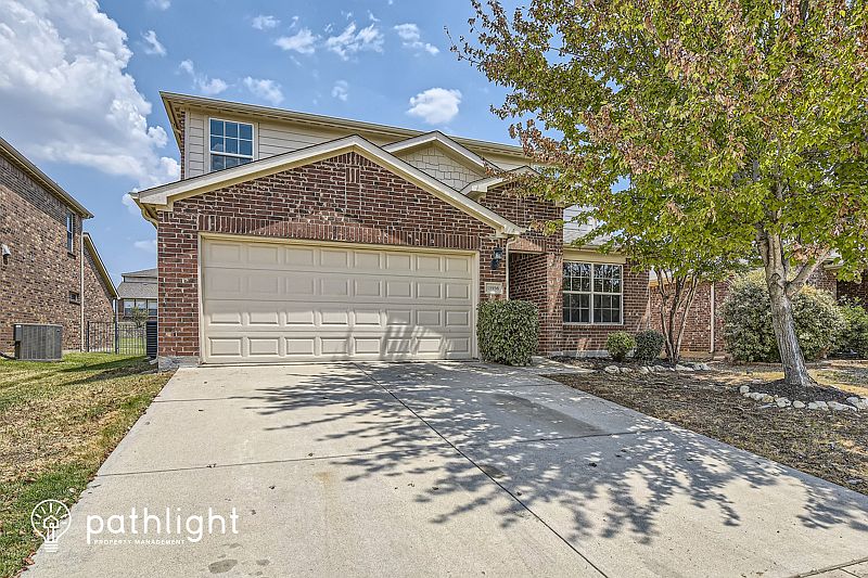 1st image of 15936 Blaketree Dr