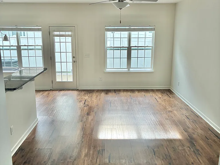 113 Bergen Dr — Photo 4