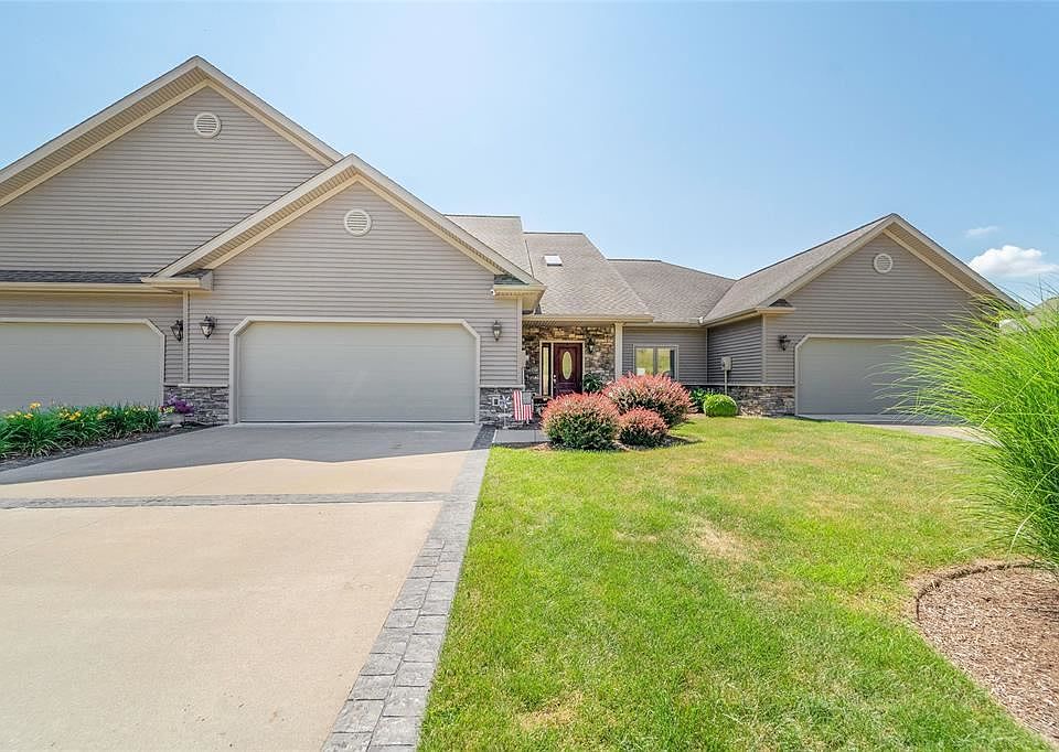 1st image of 37 Eagle Dr
