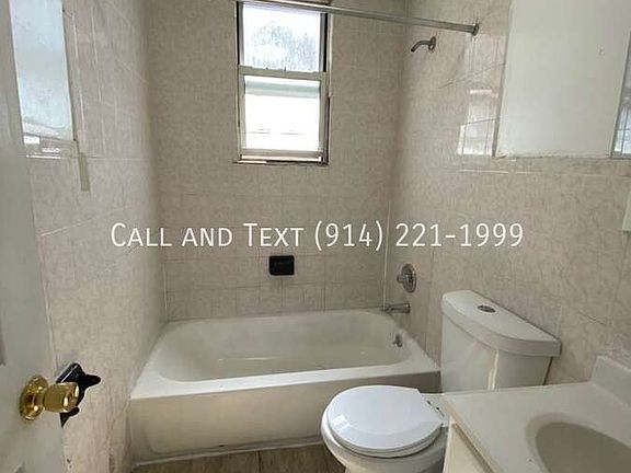 3rd image of 67 Van Cortlandt Park Ave