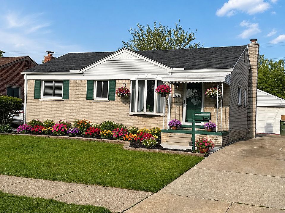 3 bedroom brick ranch 