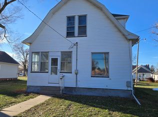 314 N E St, Monmouth, IL 61462