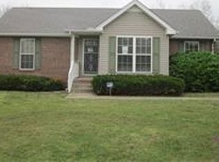 2518 Queen Ann Ct, Springfield, TN 37172