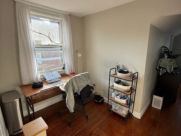 533 Howell Ave #3 — Photo 6