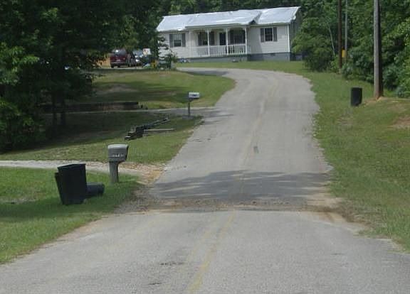 3rd image of 594 Bramblewood Dr