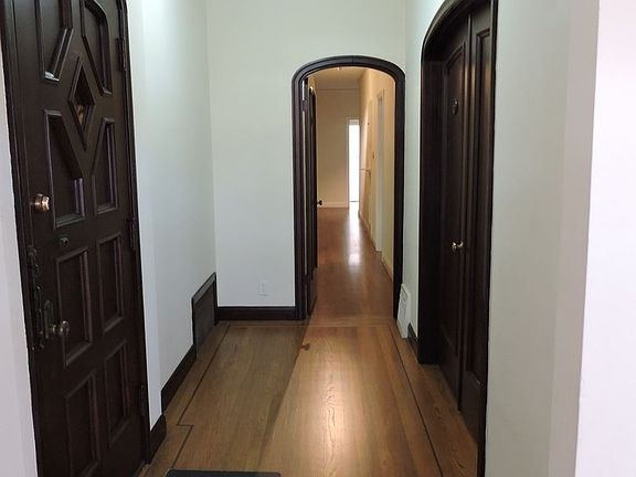 3rd image of 122 Parker Ave