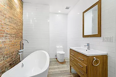 Rented by Safdie Realty Group