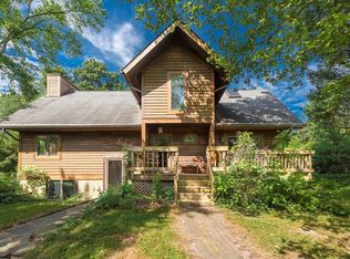 8833 Island Lake Rd, Dexter, MI 48130