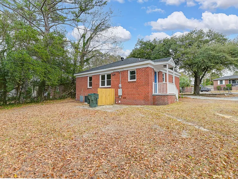 3001 Truman St — Photo 24