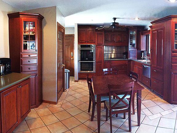 Gourmet Kitchen