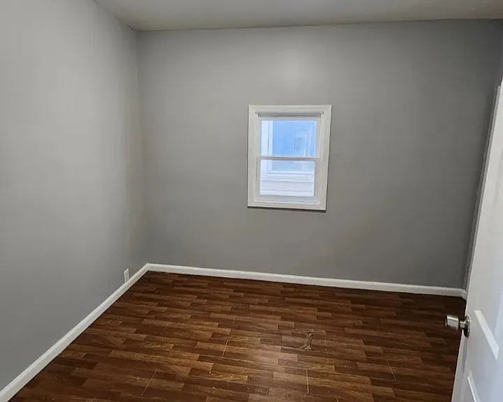 80 Brookdale Ave #3L — Photo 9
