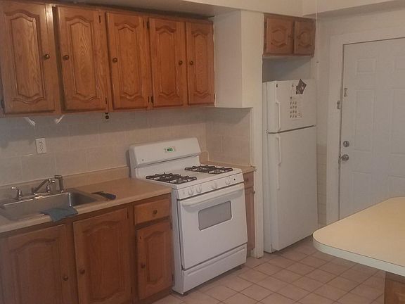 2nd image of 23 S Munn Ave APT 2