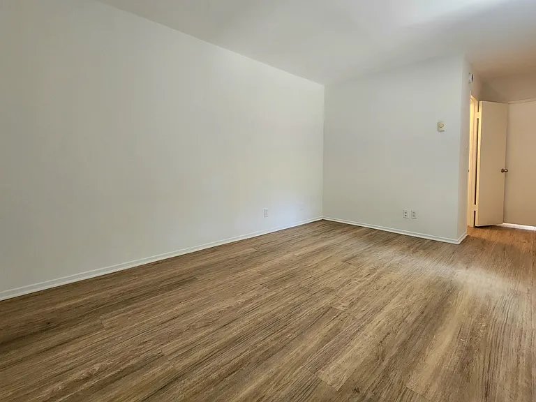 1852 Corinth Ave #5 — Photo 25