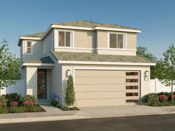 1471 Farmhouse Ln, Clovis, CA 93619