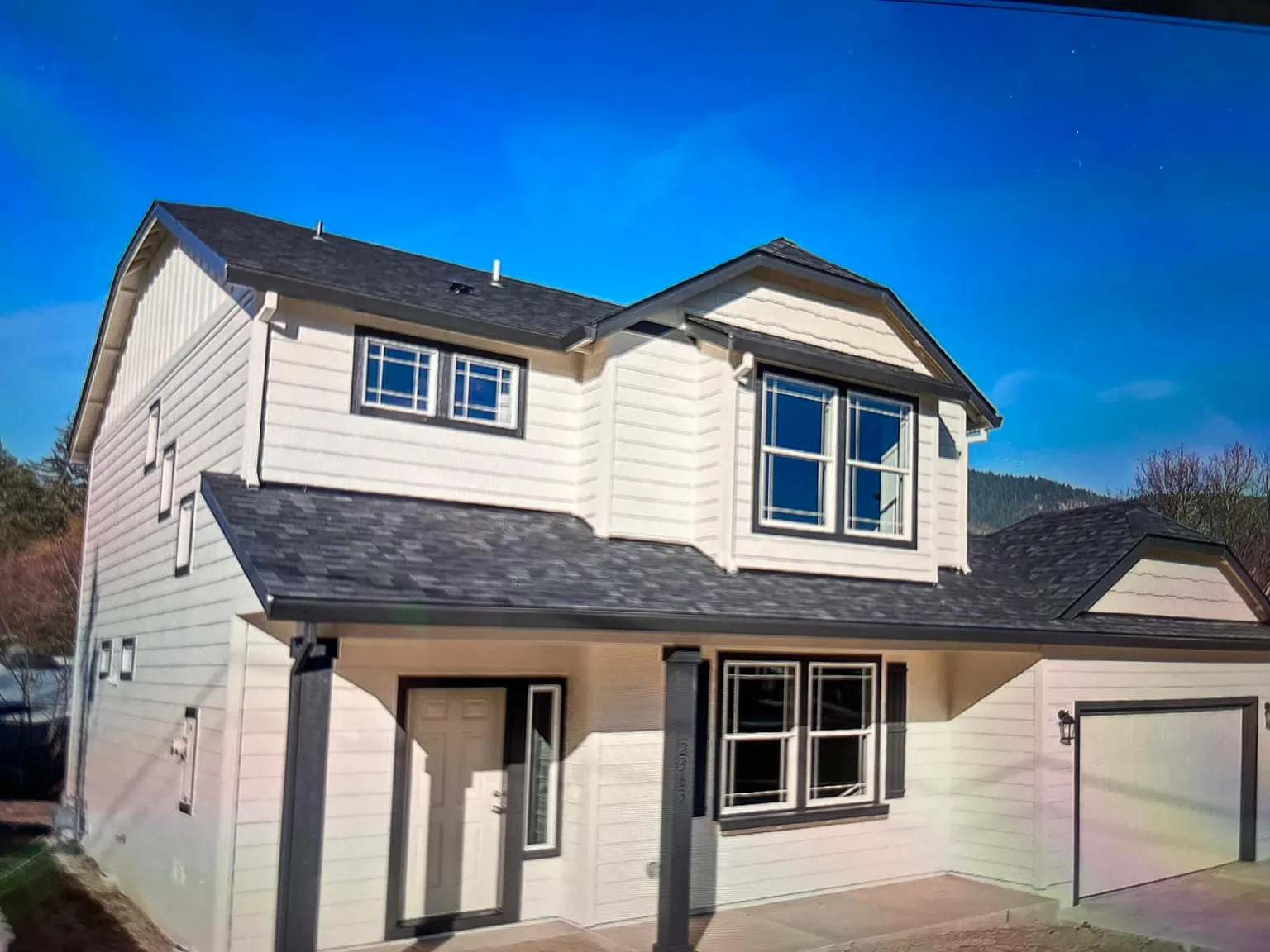 4 bed, 1653 sqft, $2,350 — Photo 1