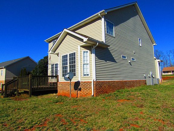 3rd image of 34 Vista Ct