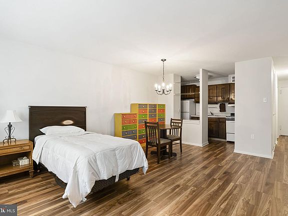 4th image of 1901 John F Kennedy Blvd APT 810