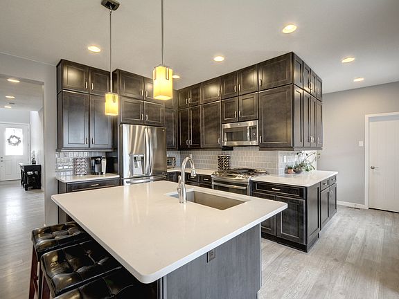 Kitchen & Walk in Pantry