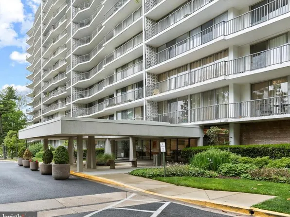 3333 University Blvd W APT 709, Kensington, MD 20895