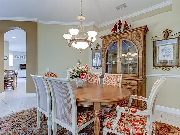 4th image of 10516 Brentford Dr
