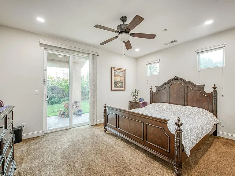 10509 N Sierra Vista Ave — Photo 30