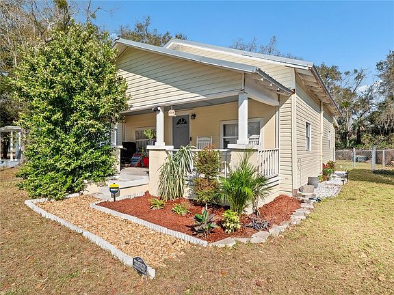 3rd image of 1208 W 10th St