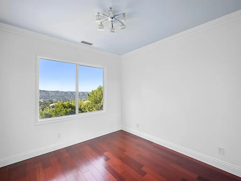 7370 Chantilly Ln — Photo 40