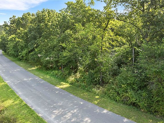 5th image of Whithorn Dr #4