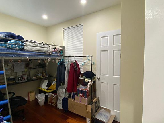2nd image of 2221 N Park Ave Floor 3