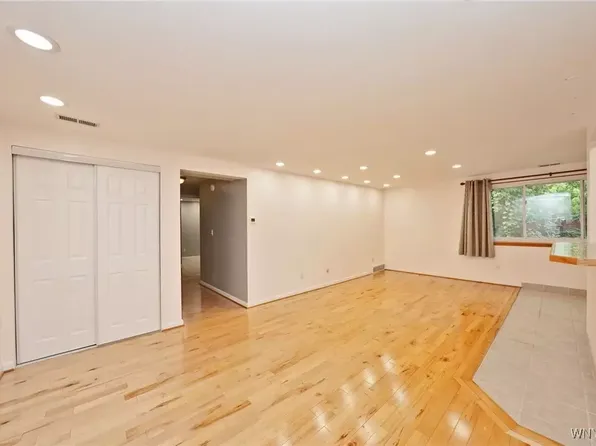 5 Cambridge Sq APT F, Amherst, NY 14221