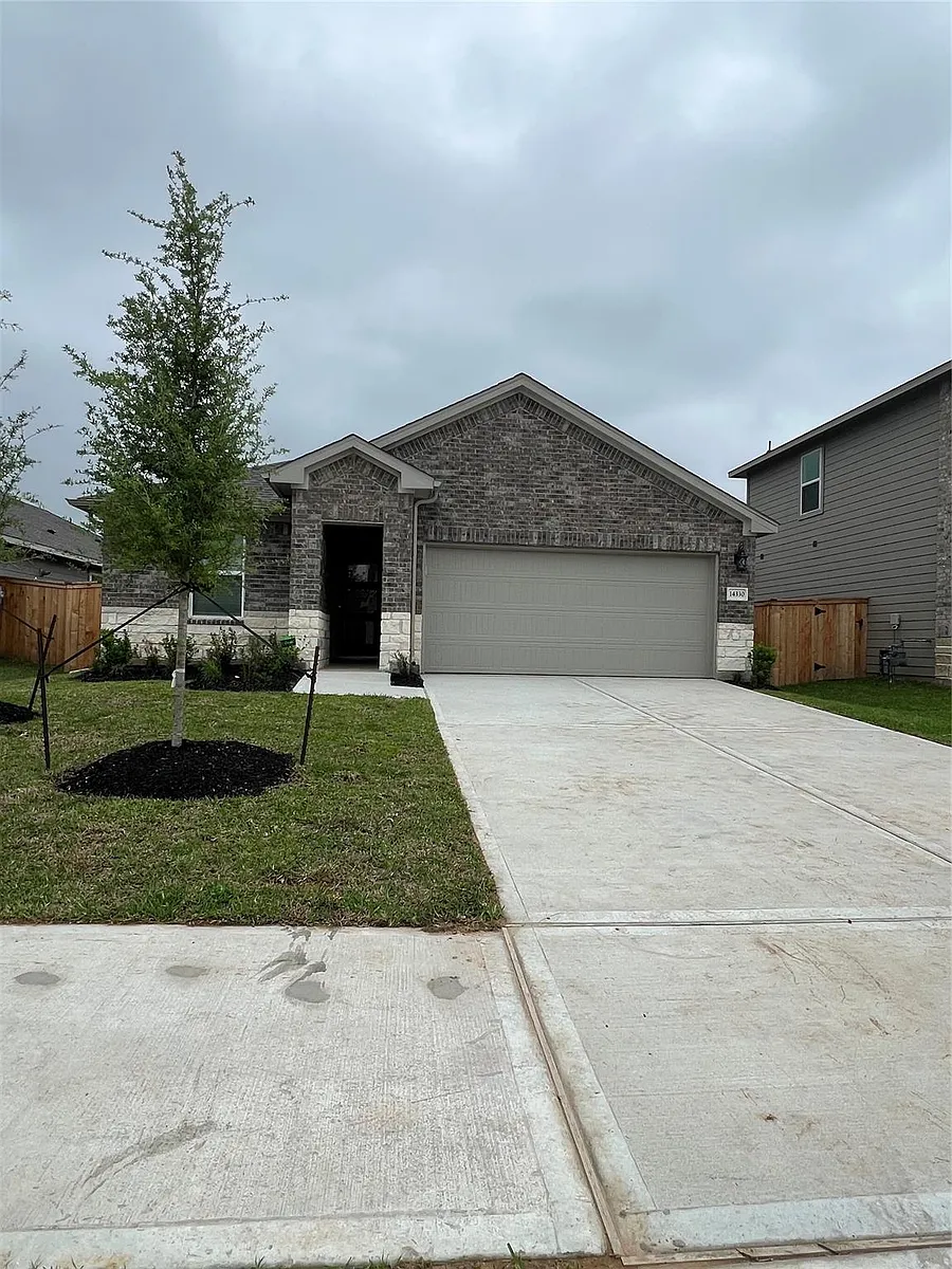 Building Photo - 14330 Azalea Tree Dr