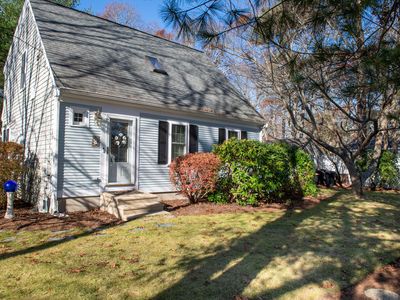 31 Mashpee Neck Road, Mashpee, MA, 02649
