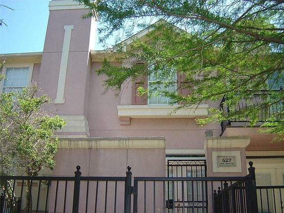 3rd image of 627 Park Place Dr