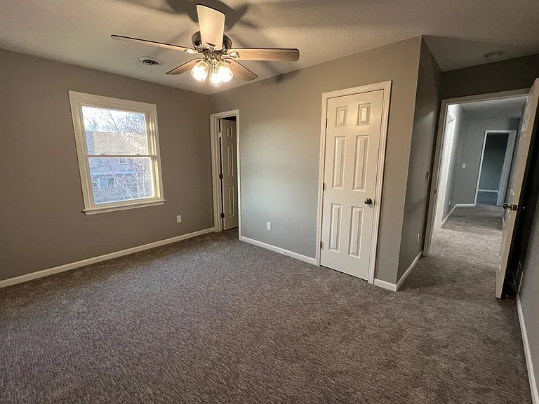 724 Plum Rose Dr — Photo 32