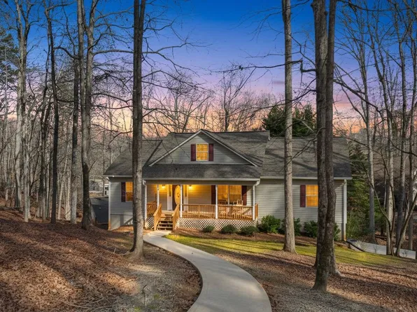 403 Long Shoals Dr, Eatonton, GA 31024