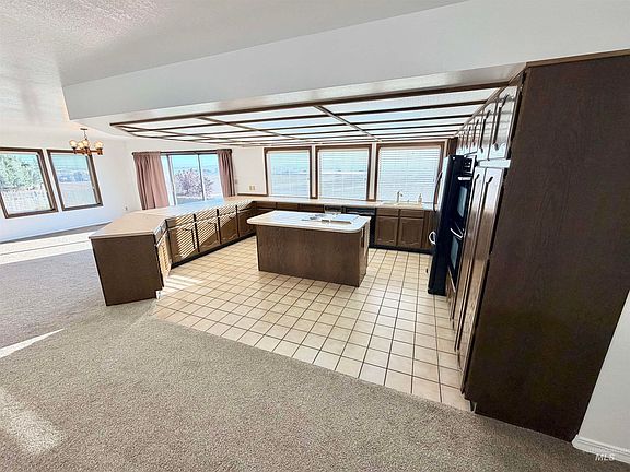 3rd image of 3125 Shay Way