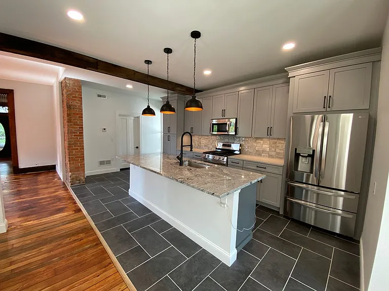 35 E Arcadia Ave — Photo 3