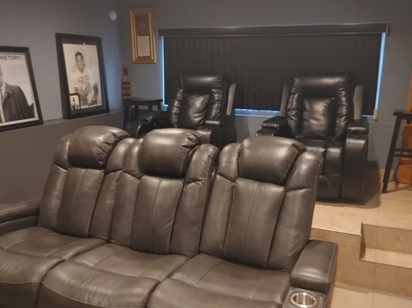 16258 Justine St, Markham, IL 60428