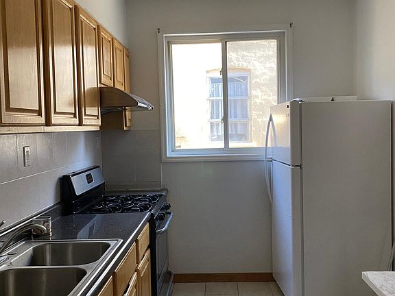 5th image of 7922 15th Ave Floor 2