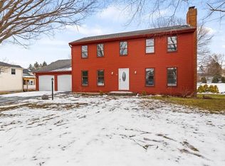 81 Stonington Dr, Pittsford, NY 14534