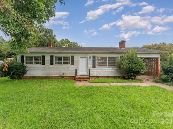 1213 Carolyn Dr, Albemarle, NC 28001