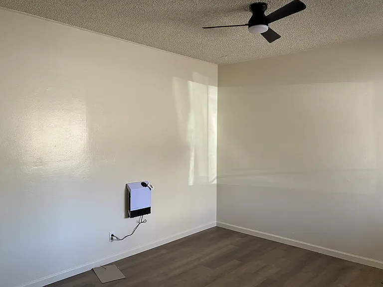 729 Pine St — Photo 1