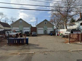 31-33 Garfield St #17618711, Lawrence, MA 01843