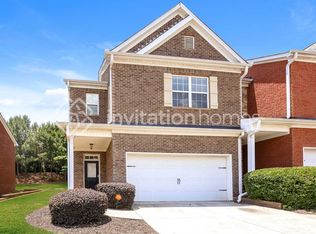 195 Green Bridge Ct, Lawrenceville, GA 30046