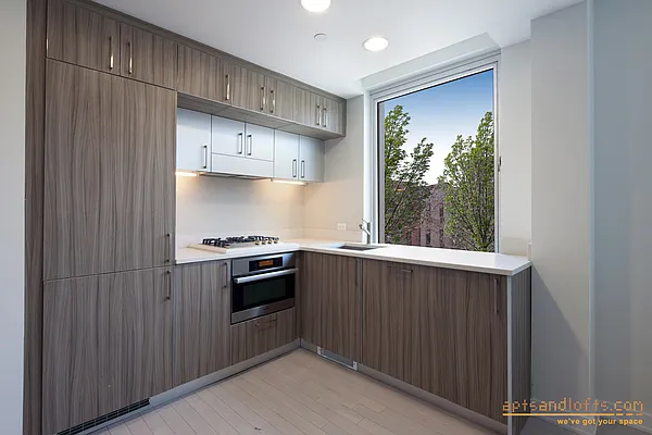 Rented by aptsandlofts.com | media 6