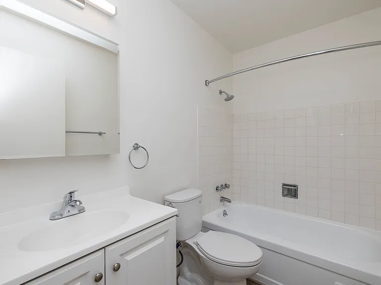 630 Mariposa — Photo 15