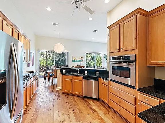 5th image of 1609 Nature Ct